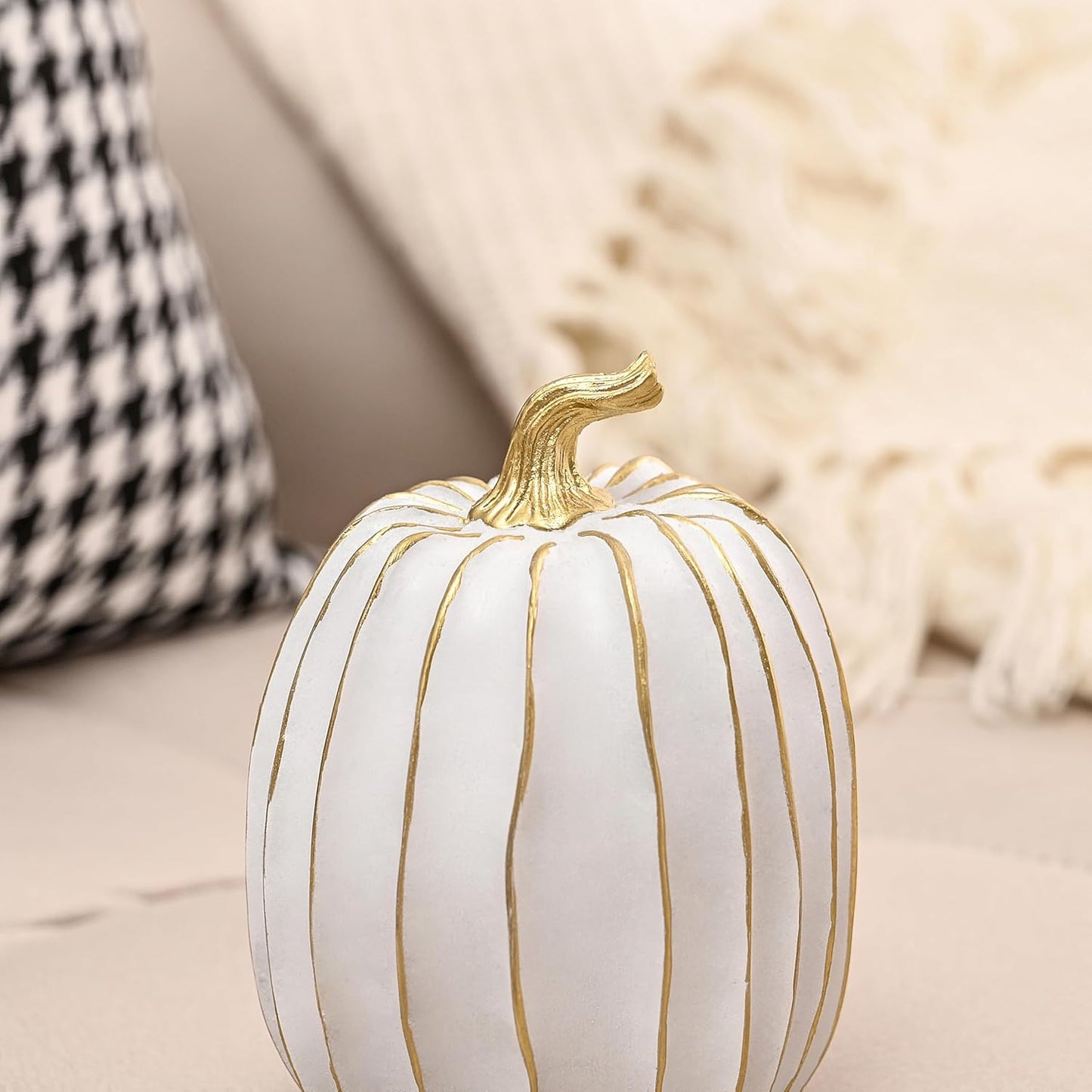 Fall Pumpkin Decor, 2 PCS Resin Thanksgiving Fake Pumpkin Figurines, White and Gold Pumpkins for Decorating, Fall Decorations for Home, Farmhouse, Harvest Table Centerpiece