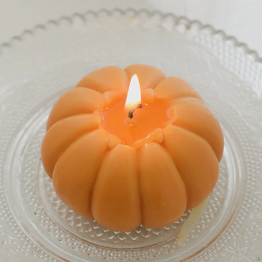 Ruhiku GW Pumpkin Shaped Scented Candles Thanksgiving Fall Pumpkin Candles Decoration Halloween Aromatherapy Candle for Home Kitchen Table Decor Halloween Party Supplies